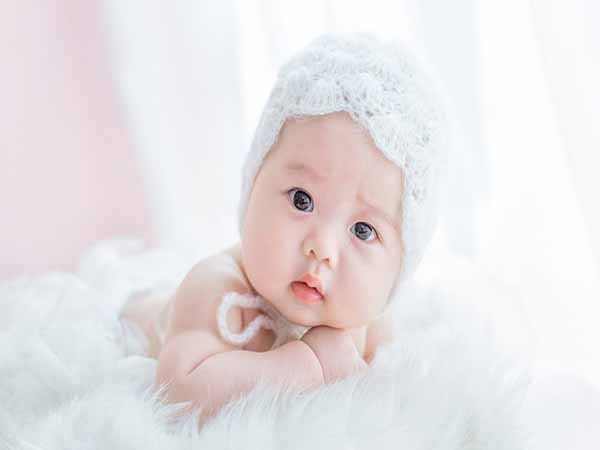 Nằm mơ thấy em bé đánh con gì ăn chắc, có ý nghĩa gì