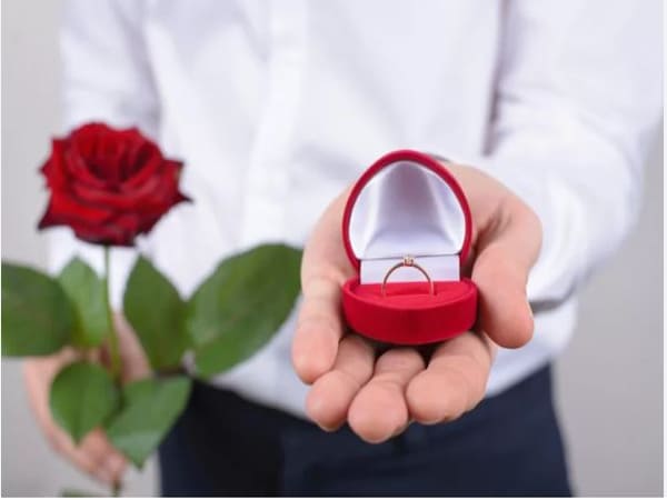 Tặng nhẫn vàng cho người yêu có ý nghĩa gì