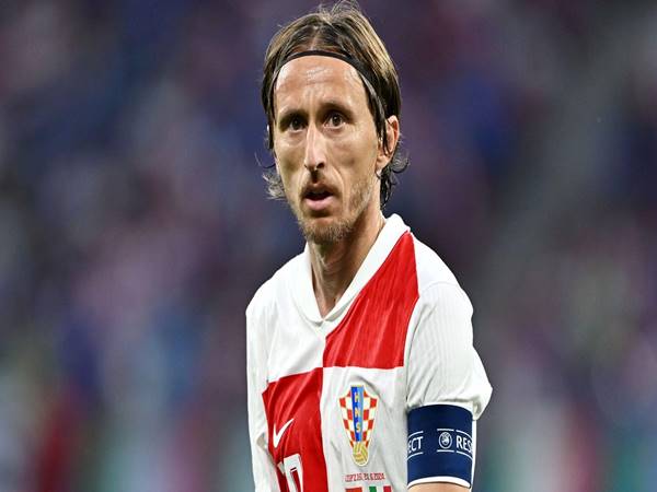 Luka Modric từng khoác áo những đội bóng nào?