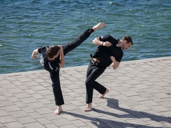 Giải mã nằm mơ thấy mình đánh người khác có điềm gì?