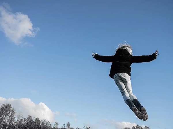 Khám phá điềm báo nằm mơ thấy mình bay là điềm gì?