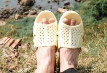 Nằm mơ thấy đôi dép hên hay xui, có con số mấy may mắn? Nằm mơ thấy đôi dép hên hay xui, có con số mấy may mắn?